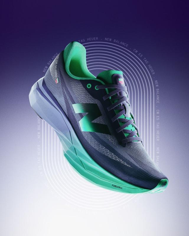 画像9: 接続性も向上、他のデバイスとのペアリングはほぼ瞬時に完了。iOSとも完全な互換性を備えるなど複数のデジタルシステムともシームレスな連携を実現