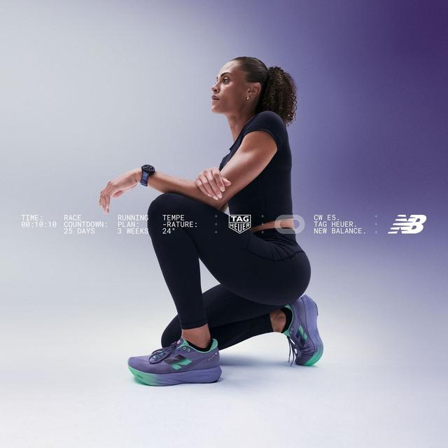 画像3: 接続性も向上、他のデバイスとのペアリングはほぼ瞬時に完了。iOSとも完全な互換性を備えるなど複数のデジタルシステムともシームレスな連携を実現