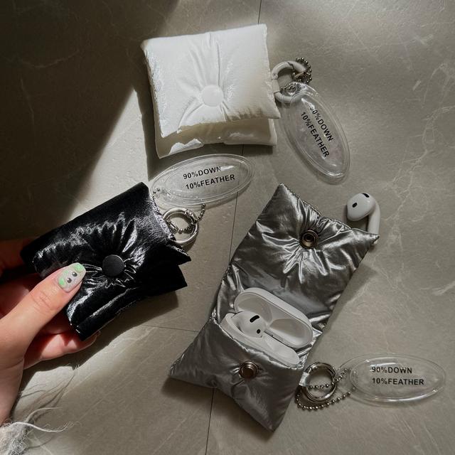 画像: AirPodsダウンジャケット