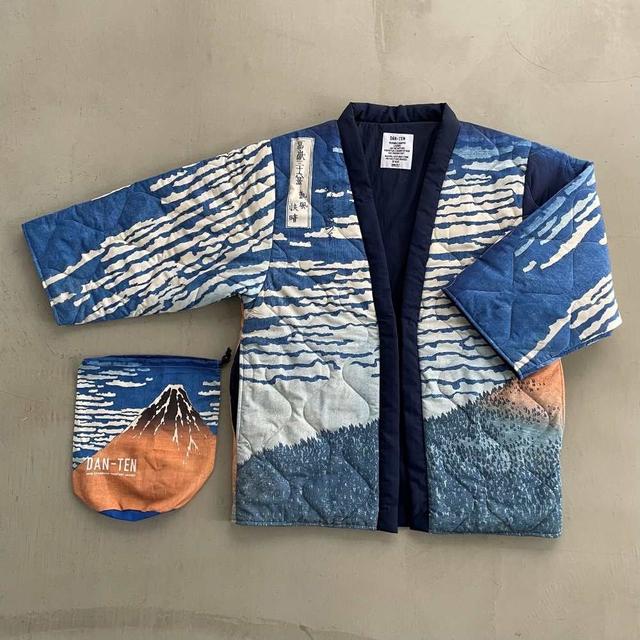 画像: 凱風快晴:全面プリント・キルティングが入った表側