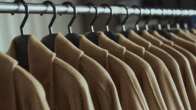 画像3: デザインから仕立てに至るまでの丁寧な手仕事の軌跡を追う映像を公開