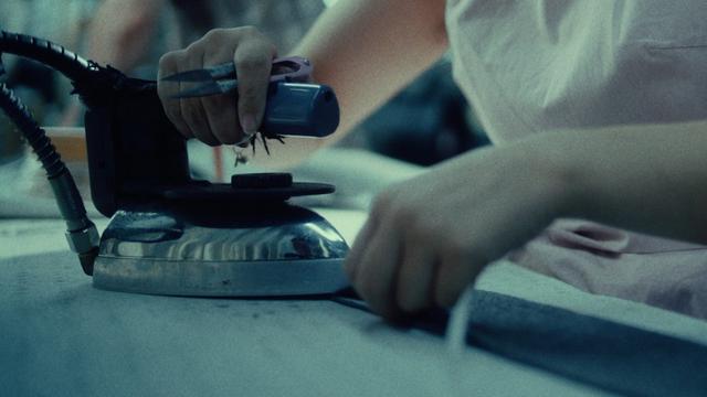 画像8: ・職人の手が生み出す、美しき一着。