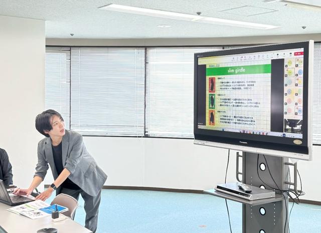 画像: 商品研修風景