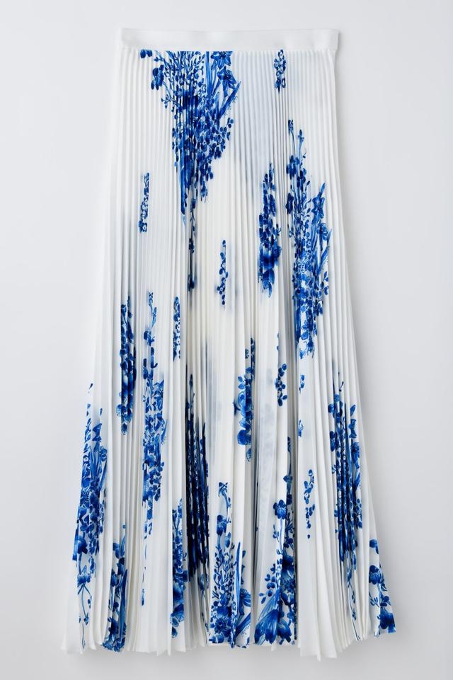 画像: PLEATS SKIRT/ WHITE / ¥101,200