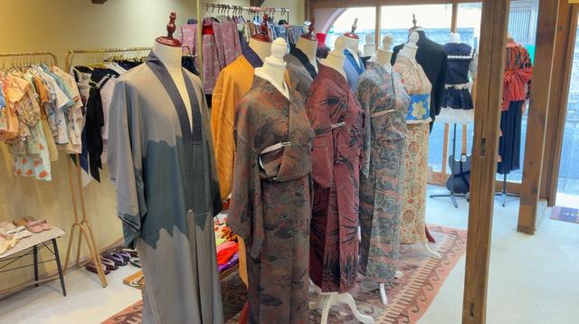 画像1: 【特徴3】隣接民泊との連携による「フォトスタジオ」戦略