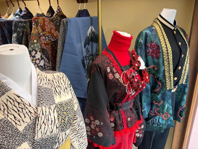 画像1: 【特徴2】名古屋駅すぐの好立地で楽しむ「昭和レトロ」な衣装体験