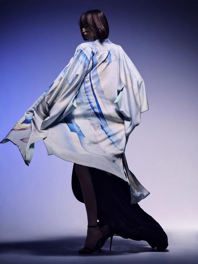 画像: KIMONO GOWN Ultimate 明けゆく空