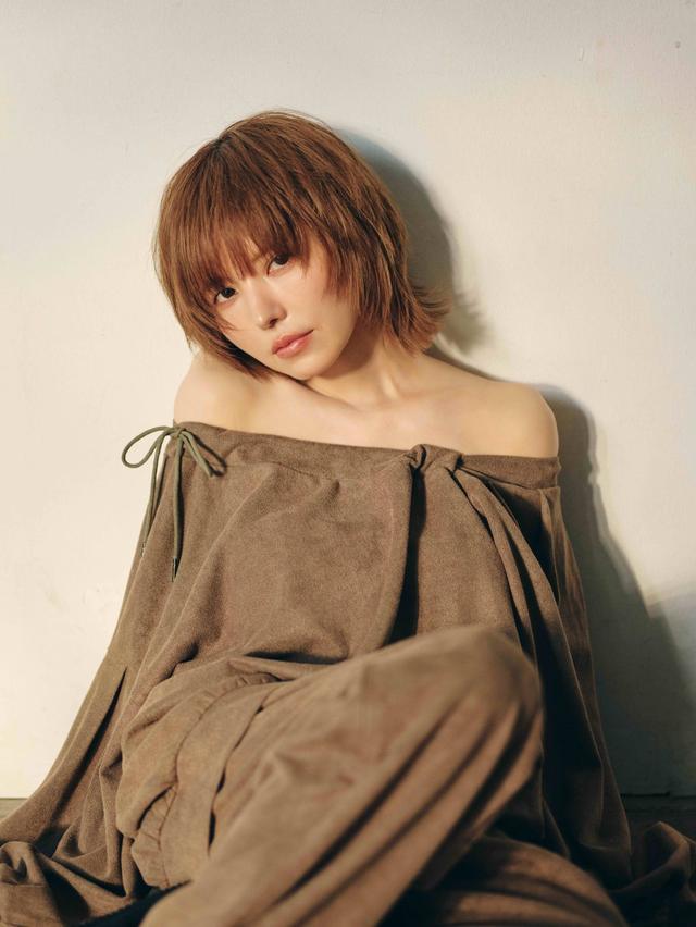 画像: Calm Drape Pulover ¥23,000（税抜）