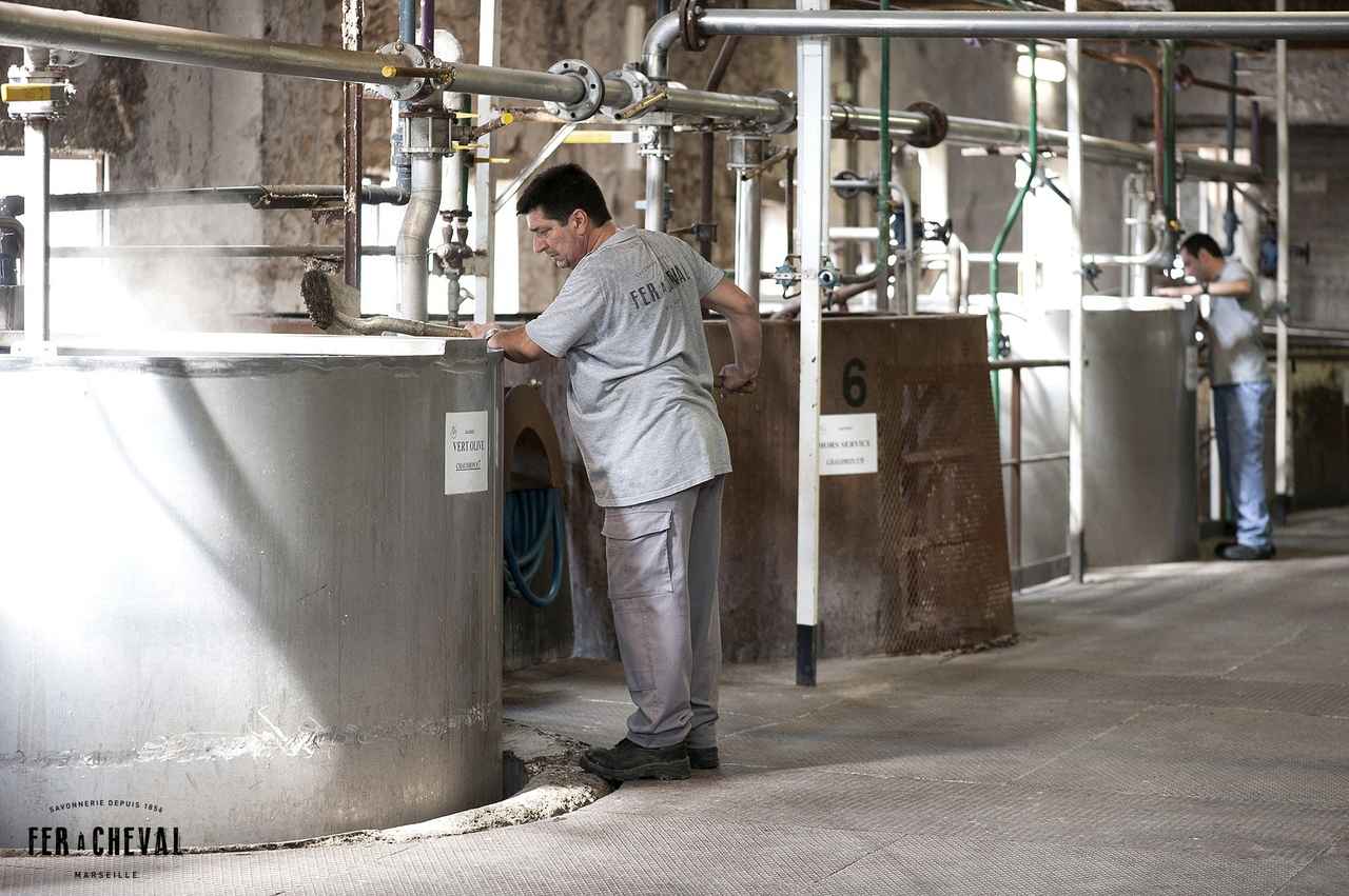 画像: 伝統の大釜製法で作っているのは4社のみ