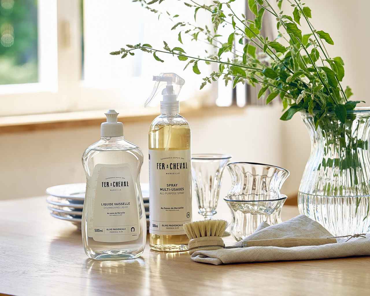 画像: キッチン・食卓周りの洗剤は弱アルカリ性で高洗浄