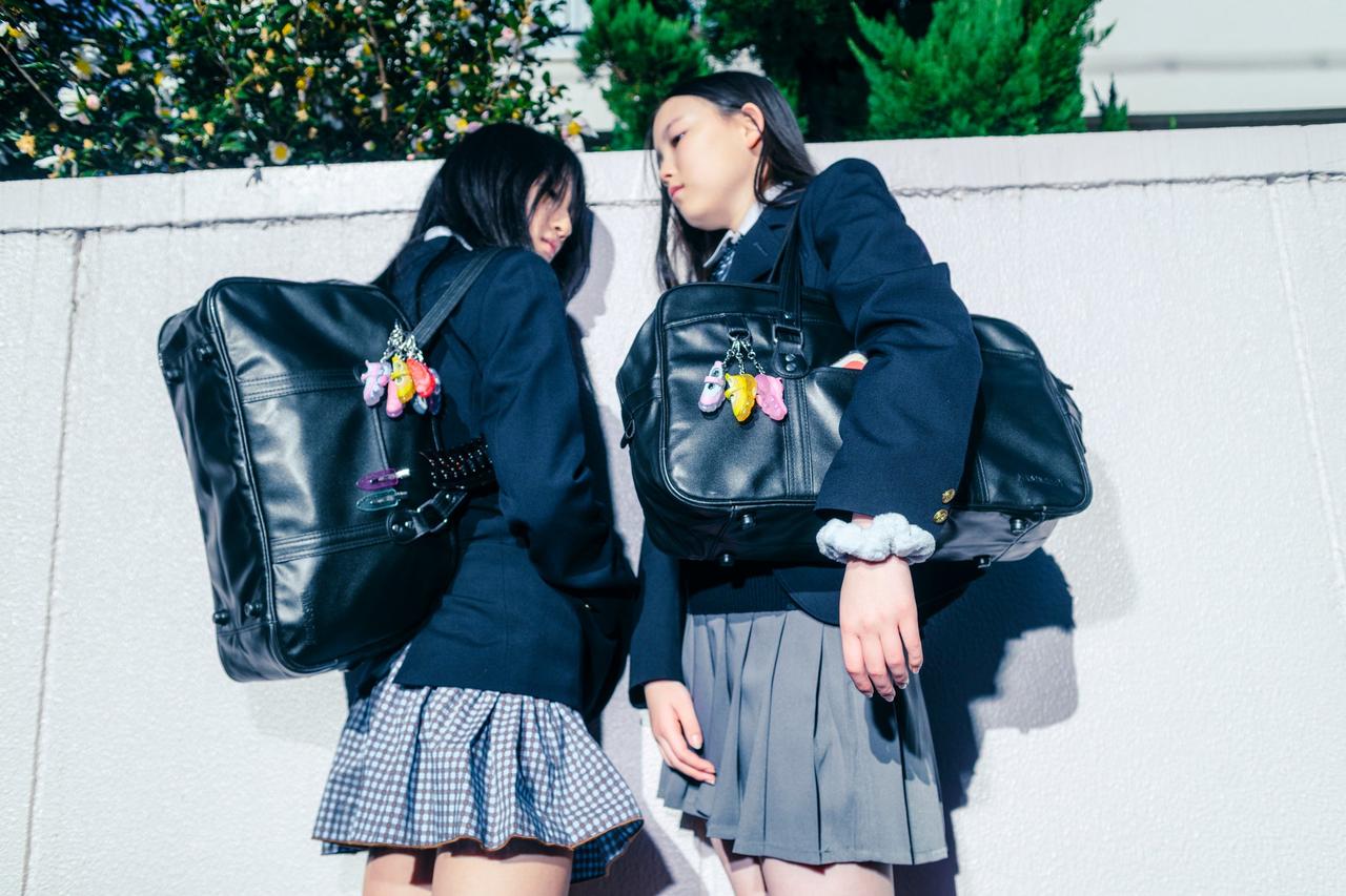 シューズブランド「grounds」カプセルトイ登場 人気シューズが