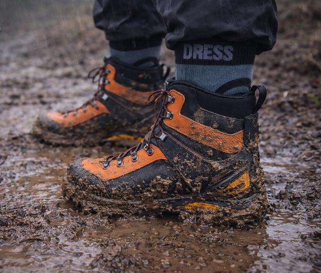 画像2: 防水シューズじゃなくていい “今ある靴”をアップデートする発想