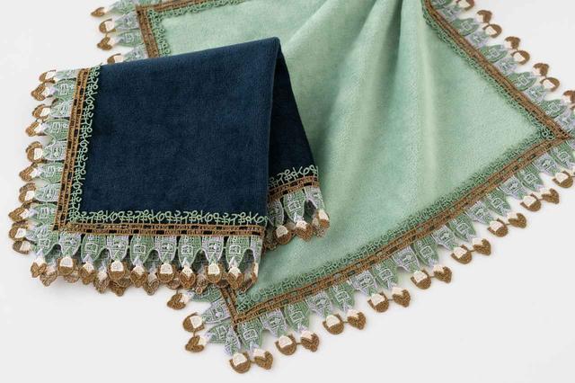 画像: 「ハローキティ」×「近沢レース店」×「ユナイテッドアローズ」トリプルコラボのハンカチとポーチ販売