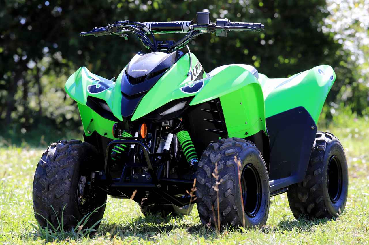 画像: Kawasaki KFX50 クローズドコース専用モデル 総排気量：50cc エンジン形式：空冷4ストローク単気筒 シート高：635mm 車両重量：113kg 税込価格：46万2000円
