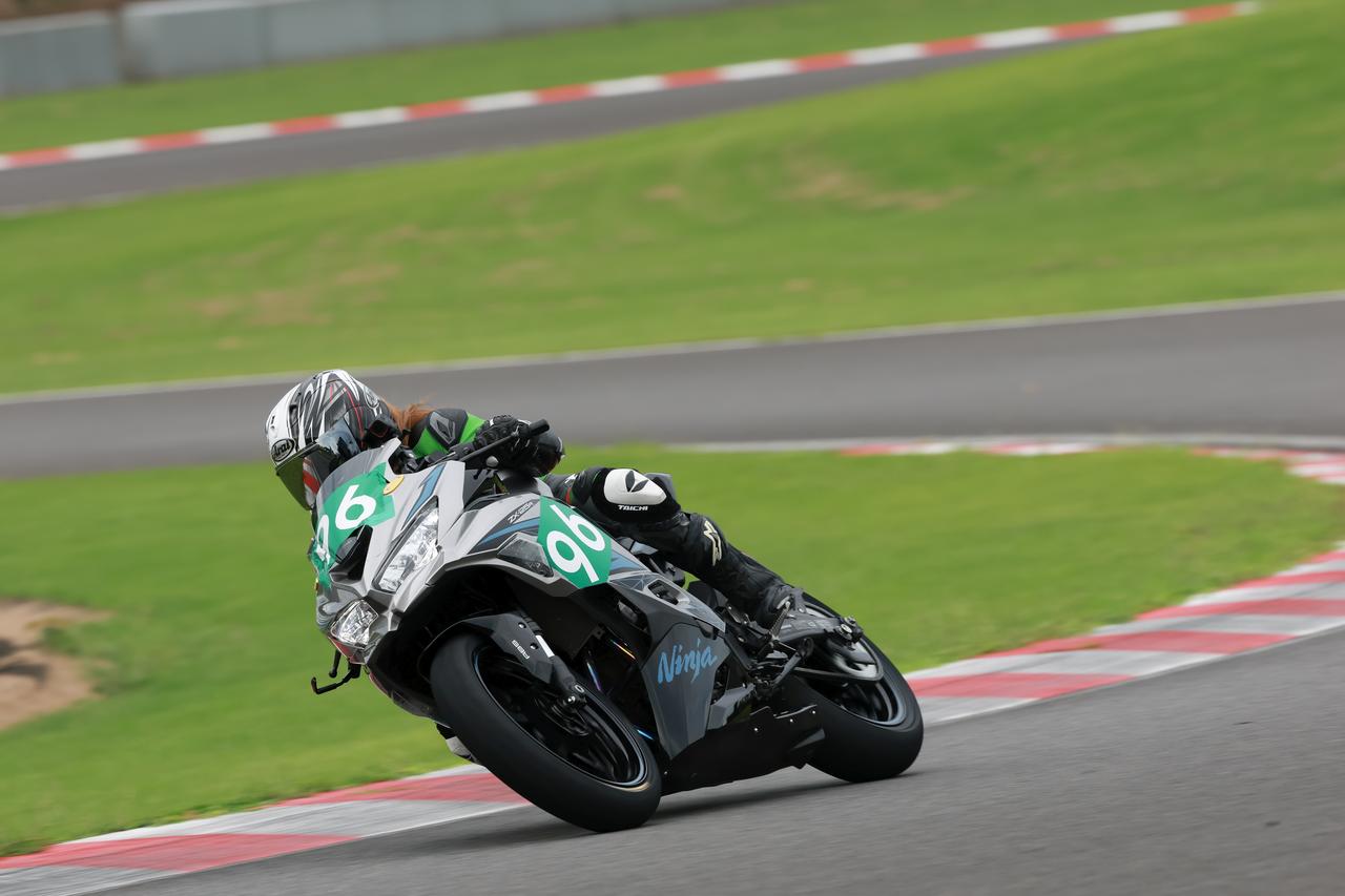 画像2: Ninja ZX-25Rの女性オーナーさん必見！ Ninja Team Green Cupの「レディースクラス」はレース初挑戦にぴったりです