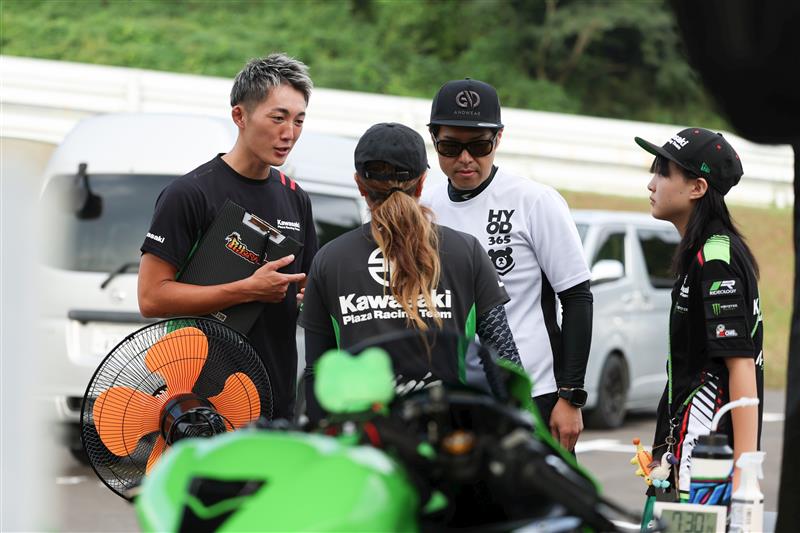 画像: ▲左が岩戸亮介選手。