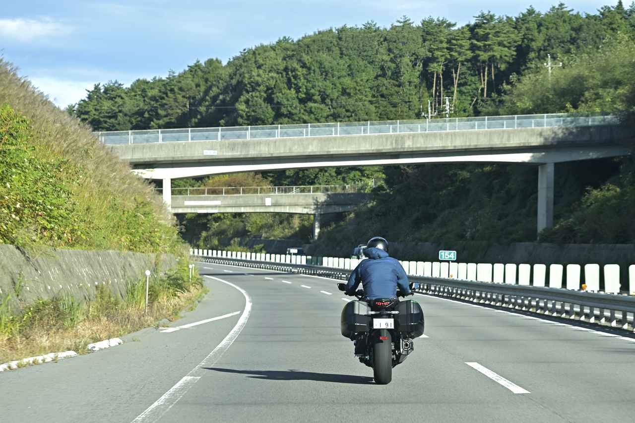 画像2: 速度と距離の感覚がおかしくなるほど快適! 短い休みでも遠出ができる