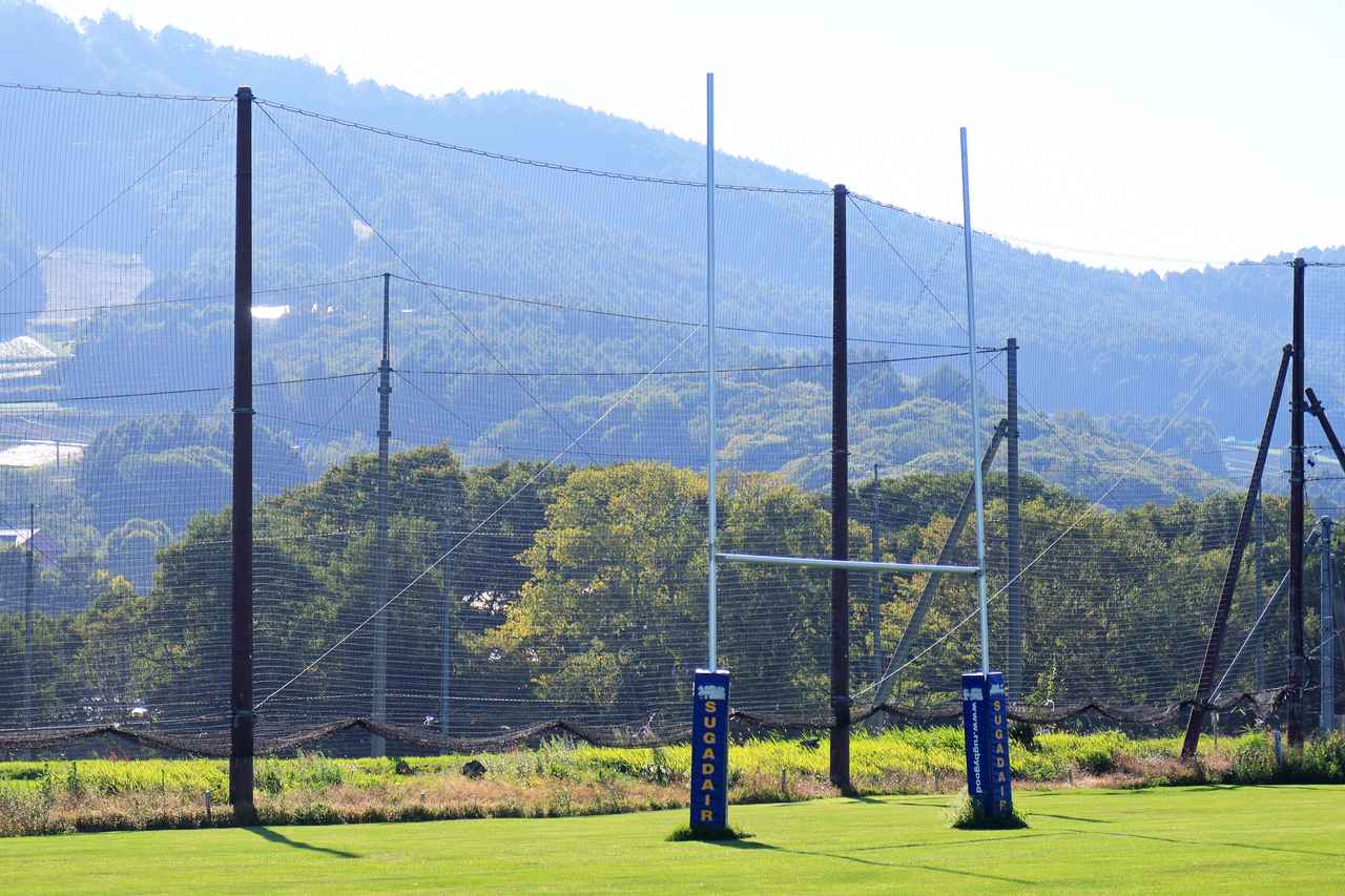 画像2: ▲菅平高原の町営グラウンド。こんな綺麗な芝生でスポーツし放題なんて町の人がうらやましい。