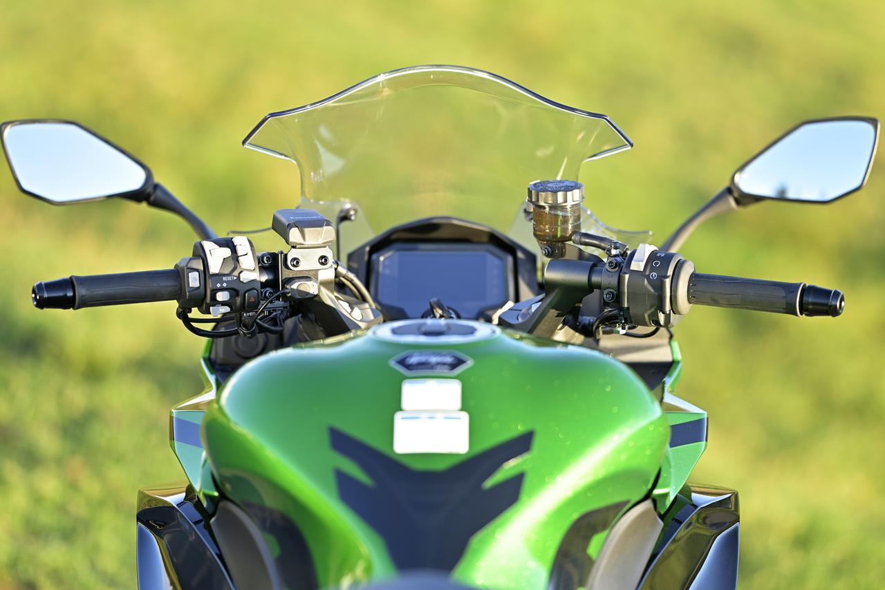 画像1: スポーツ走行が楽しい