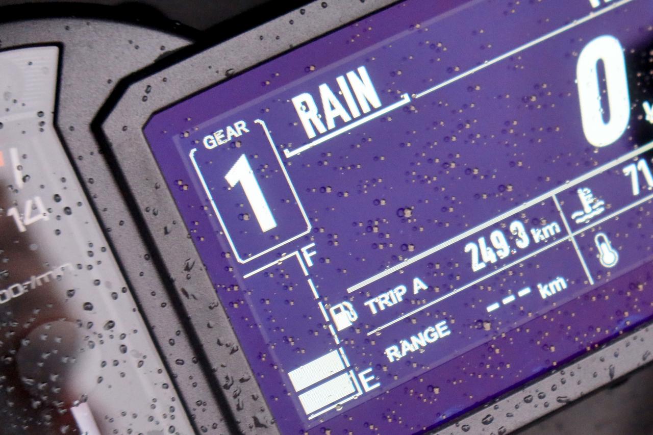 画像4: 霧の万座ハイウェー