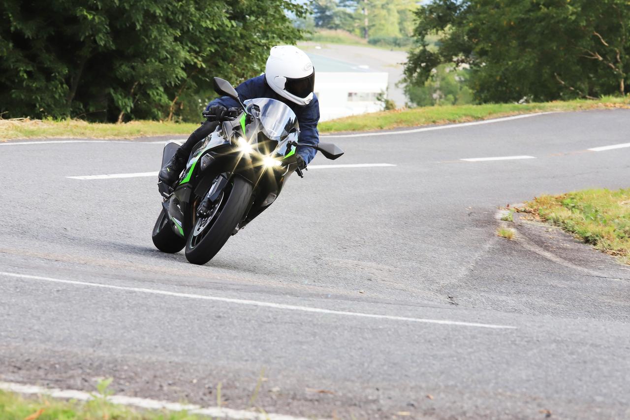 画像4: 全域トルクアップで多様なワインディングに対応できる!