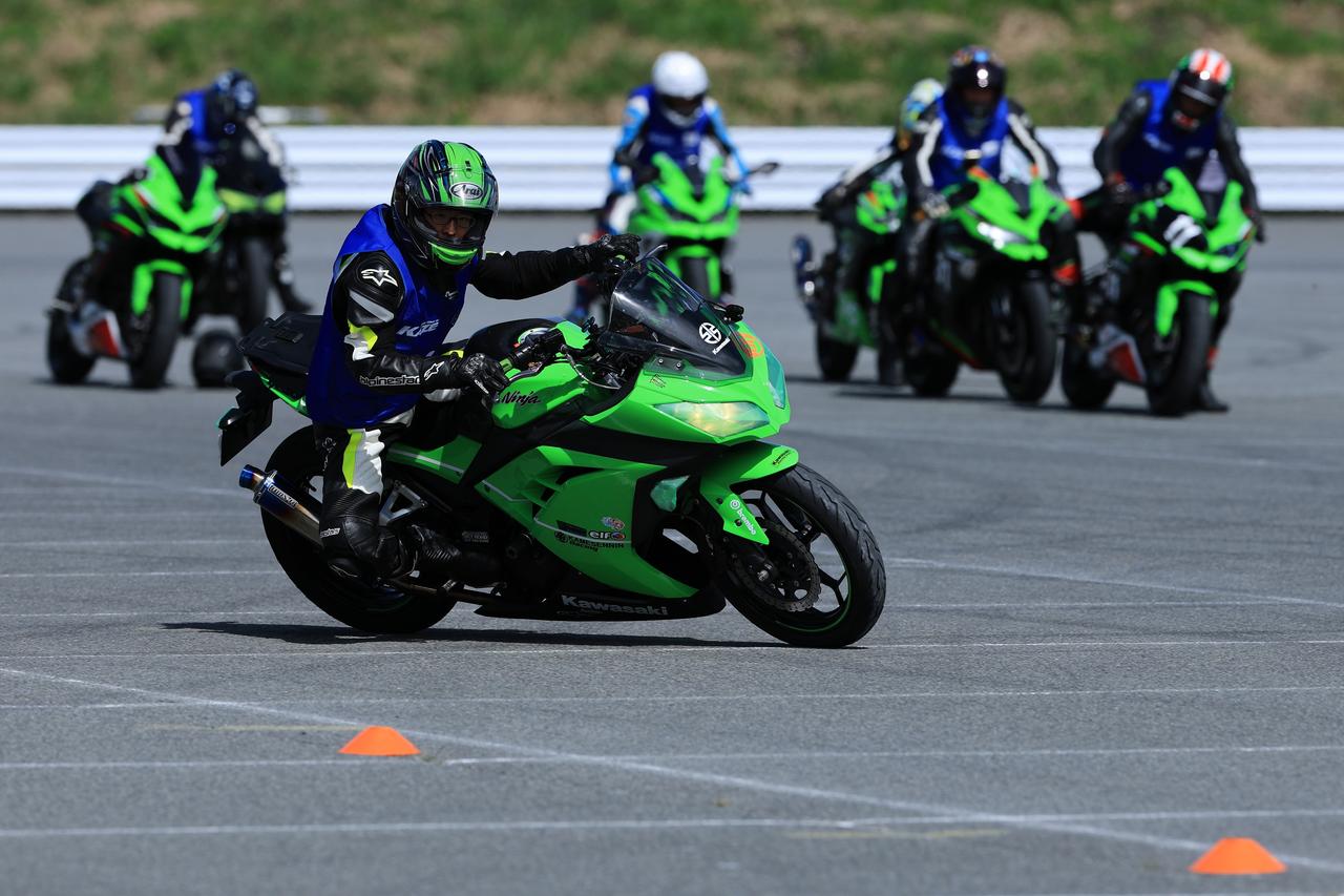 画像5: 「KAZE Let's Ride オンロード」が富士スピードウェイで開催! 初めてのサーキット走行を豪華なインストラクター陣がサポート【イベントレポート】