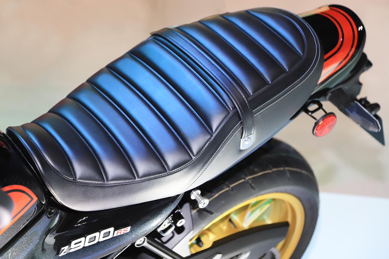 画像12: 新型「Z900RS」シリーズを世界初公開! Japan Mobility Show 2025のカワサキブースは見どころ満載|若月佑美さんはいち早く初公開モデルにタッチ