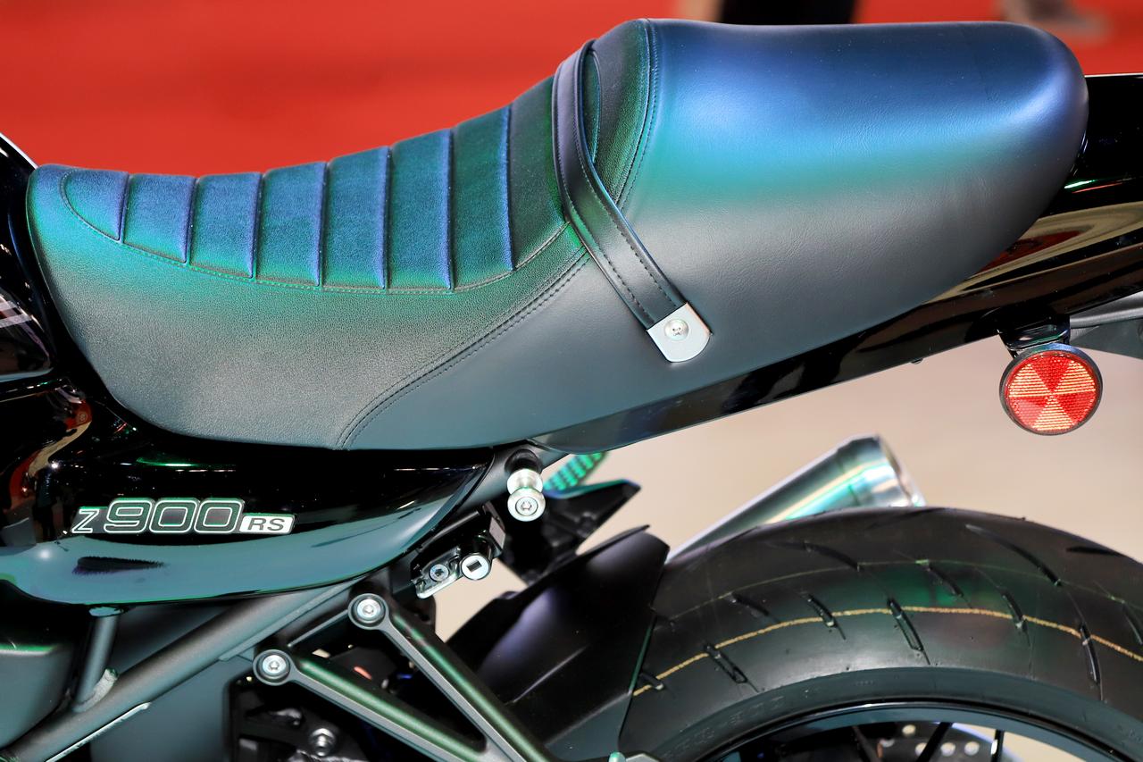 画像19: 新型「Z900RS」シリーズを世界初公開! Japan Mobility Show 2025のカワサキブースは見どころ満載|若月佑美さんはいち早く初公開モデルにタッチ