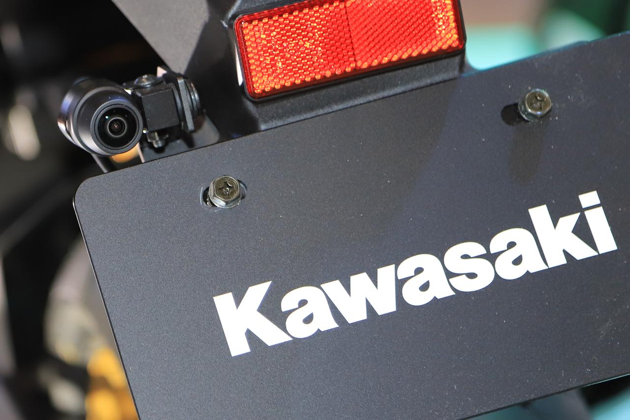 画像15: 新型「Z900RS」シリーズを世界初公開! Japan Mobility Show 2025のカワサキブースは見どころ満載|若月佑美さんはいち早く初公開モデルにタッチ