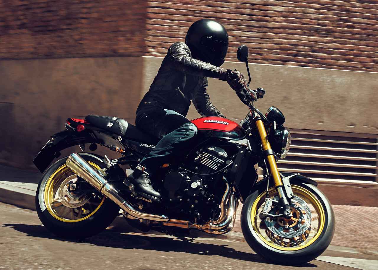 画像7: Kawasaki Z900RS SE 2026年モデル 発売予定時期:2026年2月 税込価格:183万7000円