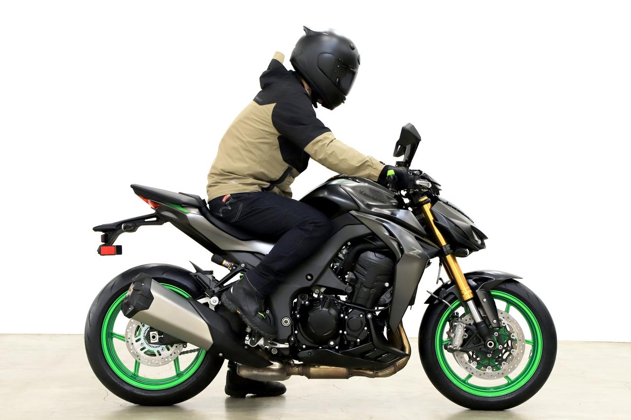 画像1: ライダーの身長・体重：175cm・73kg