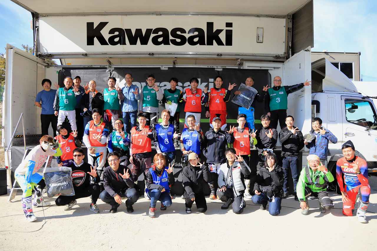 画像: ▲最後はみんなで記念撮影! 充実感が抜群、「またオフロードを走りたい!」と思いました。