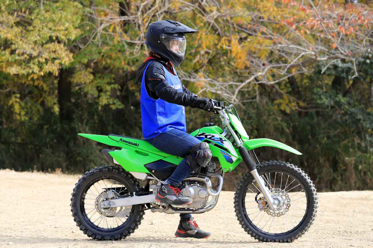 画像: シート高:800mm ライダーの身長:165cm