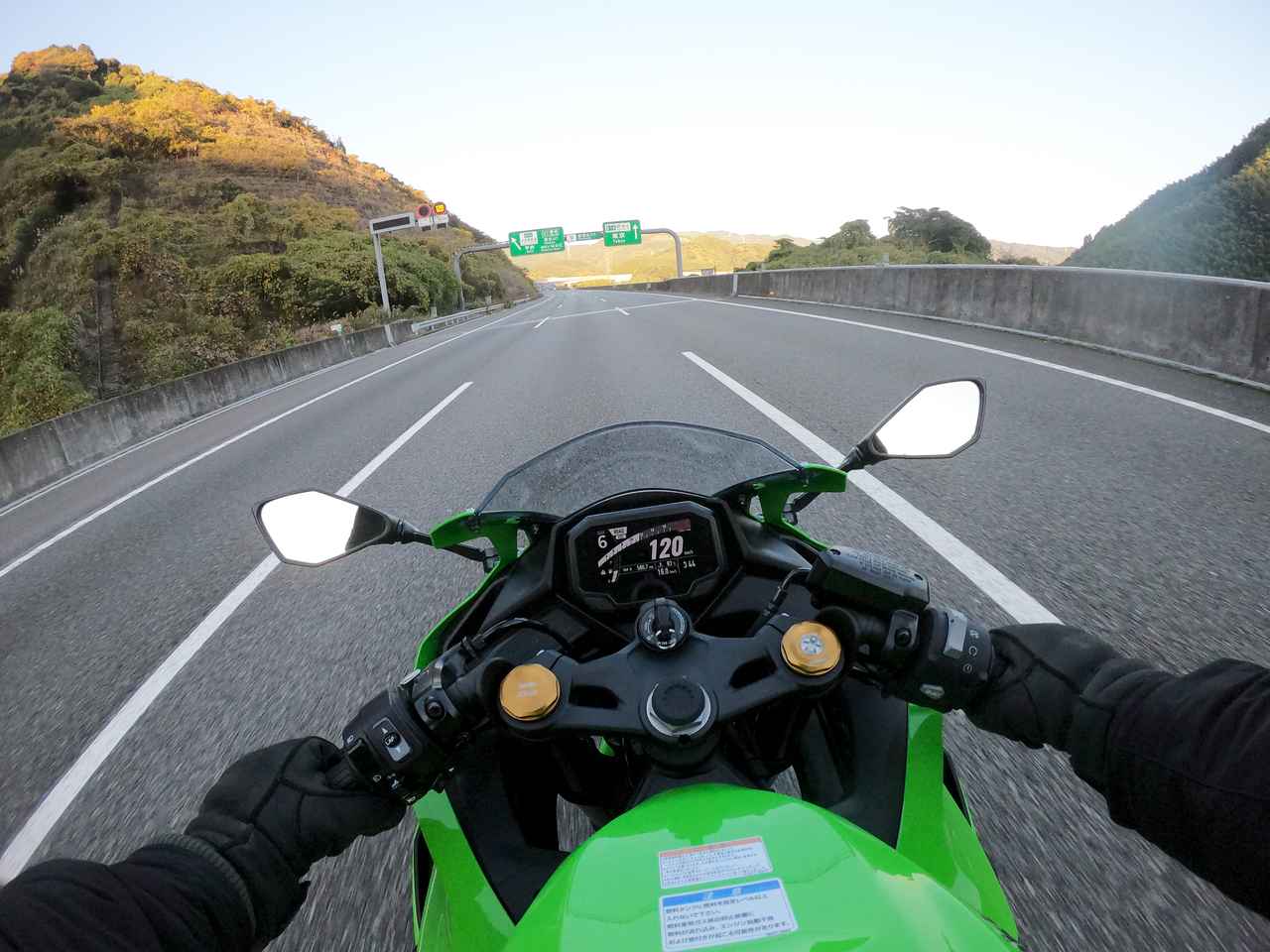 画像2: 高速道路：120km/h巡航でも余裕を感じる安定感