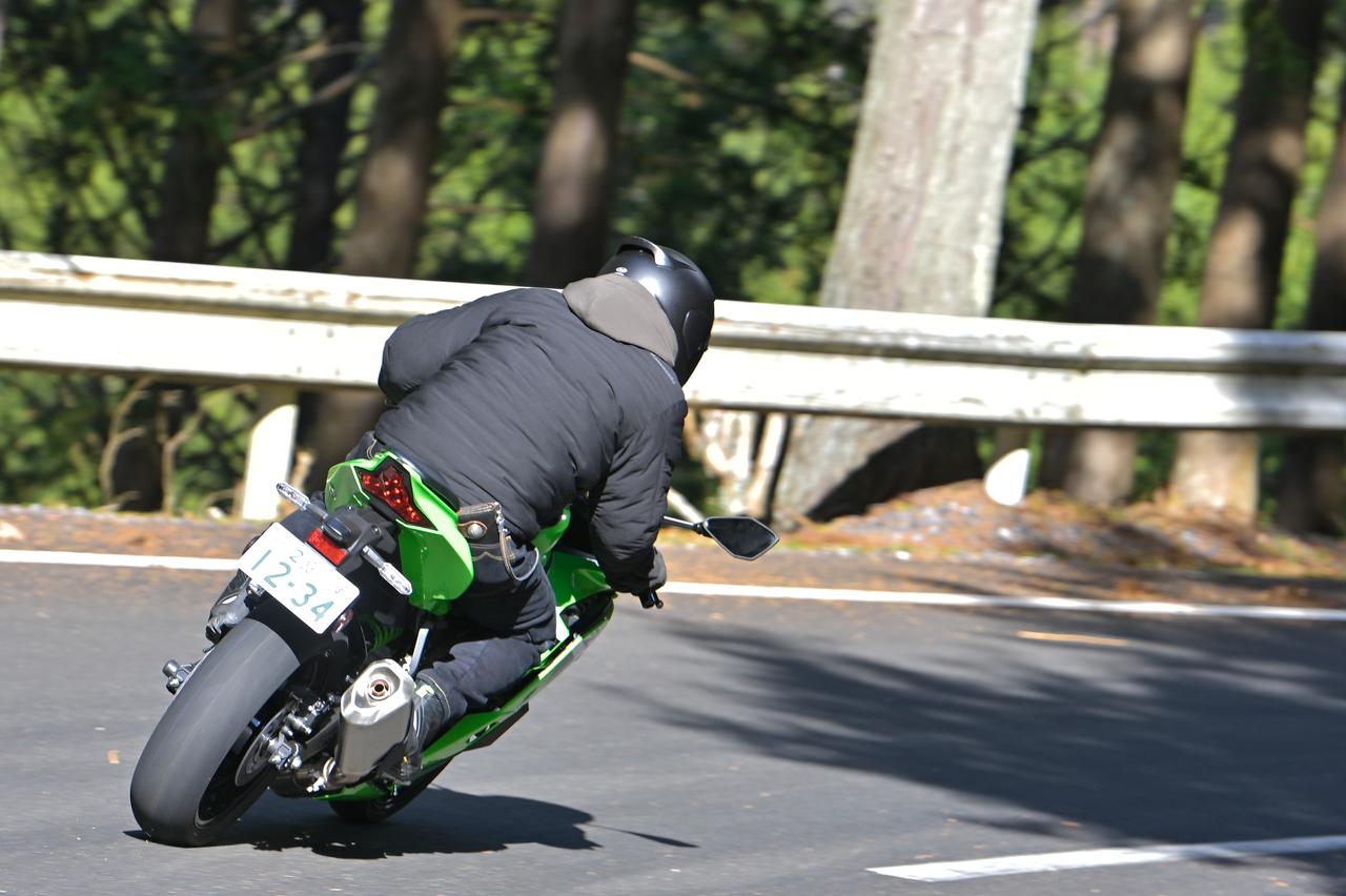 画像2: Ninja ZX-25RRは「旅も楽しめる」250ccスーパースポーツだった！ 高速道路と峠道を含んだ長距離ツーリングで分かったこと【インプレッション】