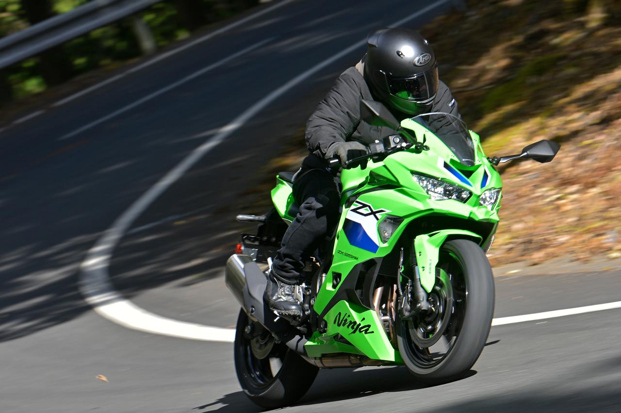 画像3: Ninja ZX-25RRは「旅も楽しめる」250ccスーパースポーツだった！ 高速道路と峠道を含んだ長距離ツーリングで分かったこと【インプレッション】