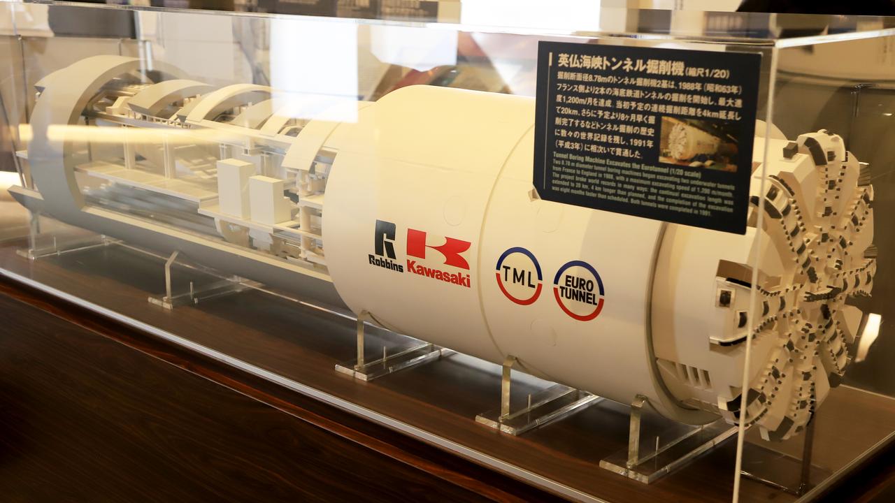 画像: ▲こちらは縮尺1/20の英仏海峡トンネル掘削機。「鉄のモグラ」と呼ばれたこの掘削機がヨーロッパ大陸とブリテン島を陸続きにしました。