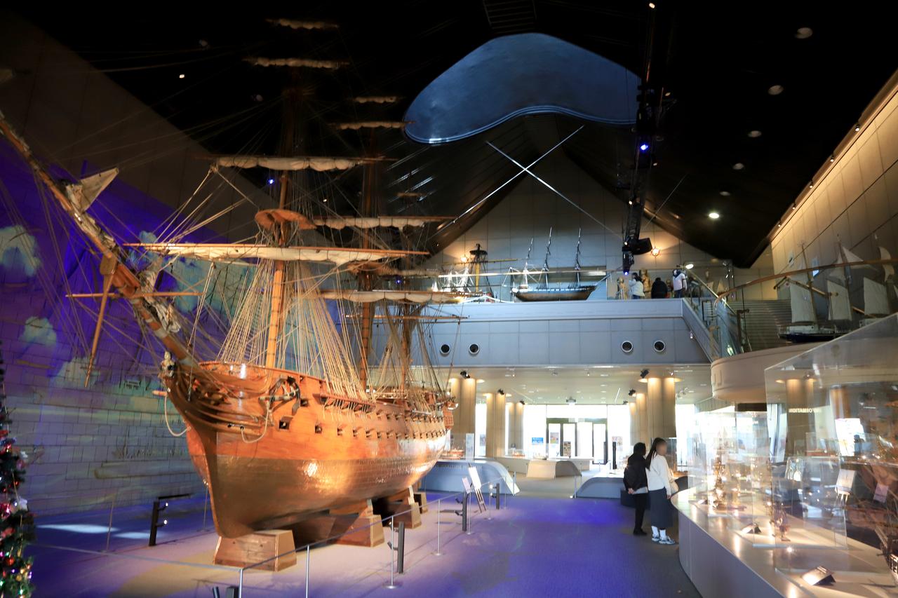 画像1: ▲海・船・港の歴史や神戸の街について学べる神戸海洋博物館。大航海時代のロマンも感じられます。