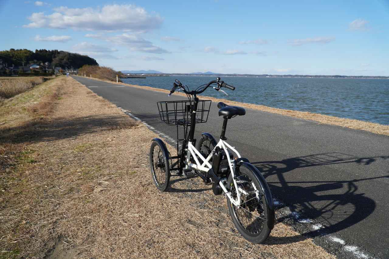 画像: ▲つくば霞ヶ浦りんりんロードには、霞ヶ浦湖畔をぐるりと一周する湖畔道路区間があります。
