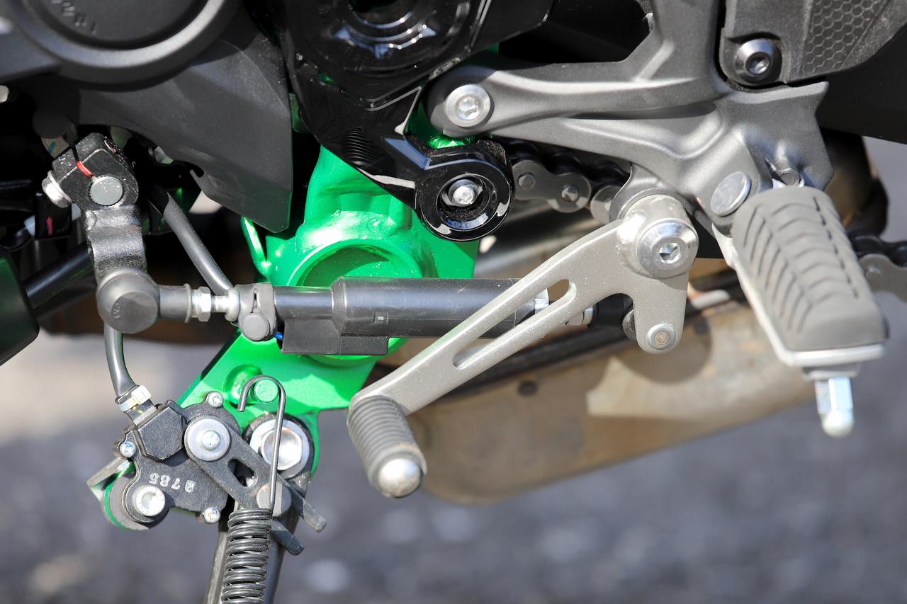 画像: 最新式のクイックシフター