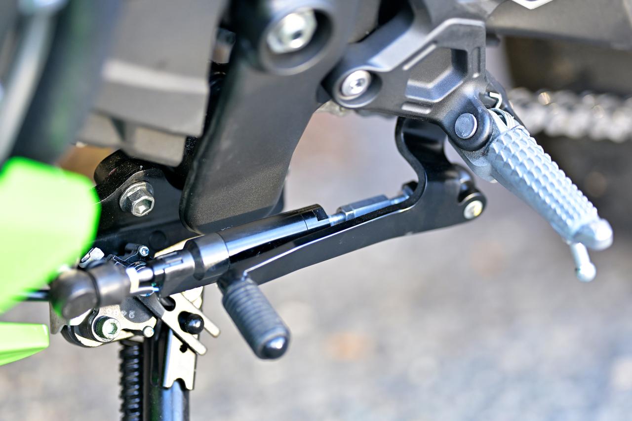 画像1: 標準装備のクイックシフター