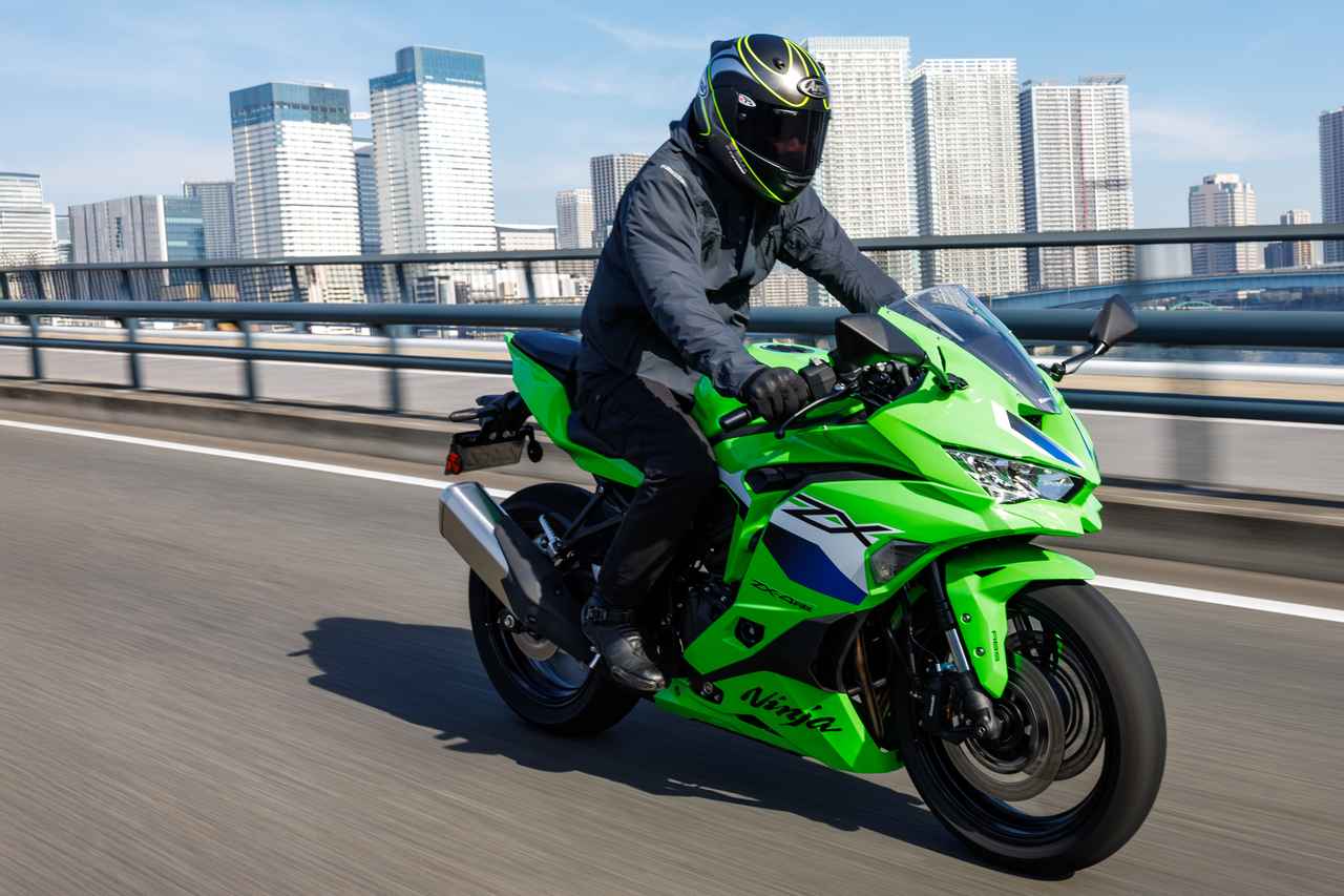 画像1: ライダーのスポーツマインドを強烈に刺激する吸気音