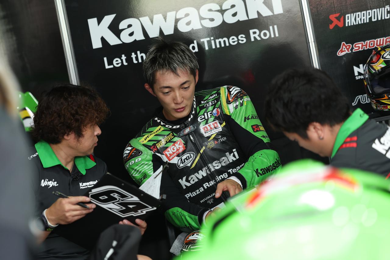 画像1: 岩戸亮介選手と彌榮郡選手、西嶋修監督を突撃インタビュー【前編】Kawasaki Plaza Racing Team とライダー＆監督の人柄・魅力をたっぷりお届け