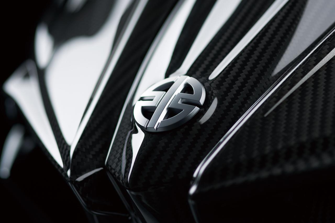 画像1: いくつ知ってる? カワサキのロゴとエンブレム進化のヒミツ 〜タンクに宿る100年のロマンと軌跡〜