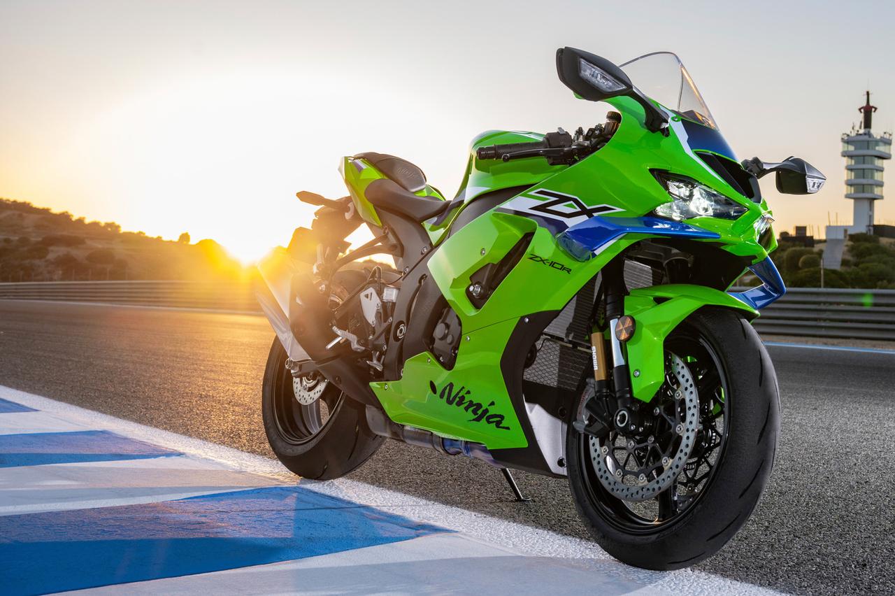画像5: 新型Ninja ZX-10R＆Ninja 500を撮影！ モーターサイクルショー2026の展示車2台の車両情報をご紹介