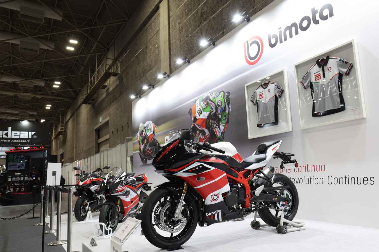 画像: ▲世界初公開モデルとして展示されたKB399。実車のオーラ、ハンパないですね……!