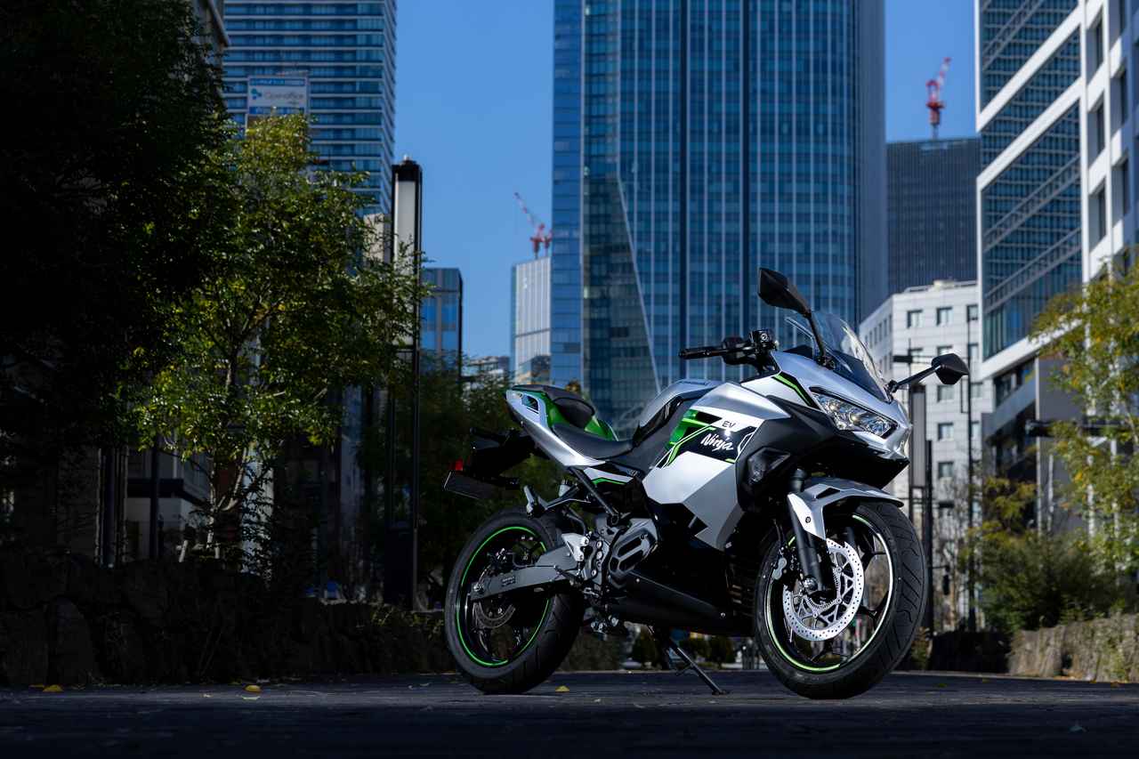 画像2: eブーストの強烈な加速！ 250ccクラスに匹敵する新感覚スポーツ