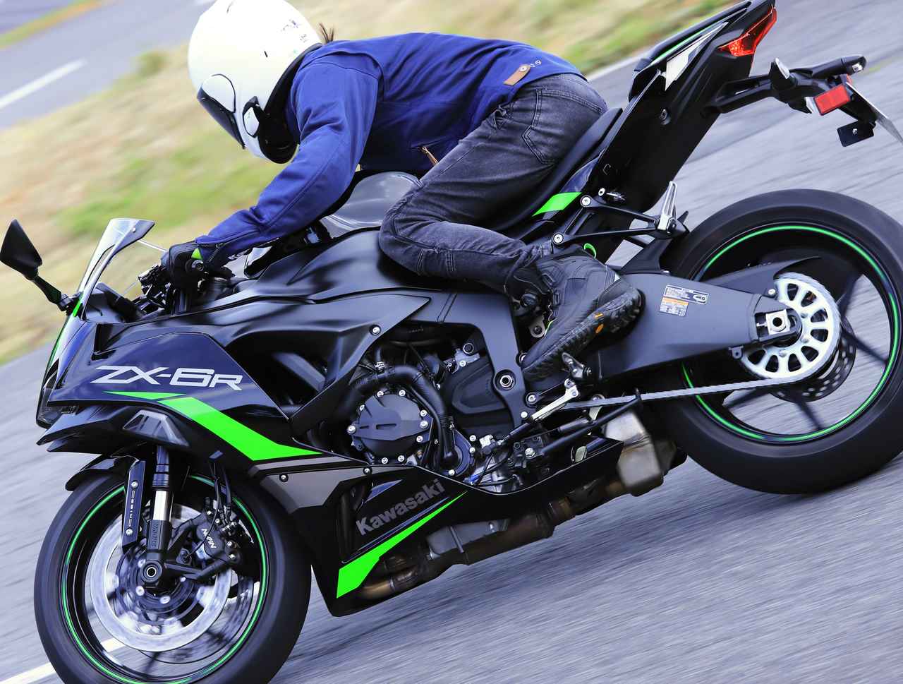 画像: あらゆるワインディングに柔軟に対応する「Ninja ZX-6R」|スーパースポーツモデルならではの鋭い走りを満喫! - Kawasaki Good Times Journal