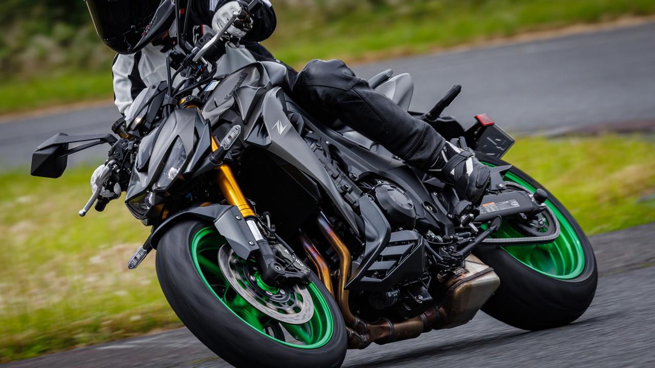 画像: 「Z1100 SE」は“峠比率高め”なツーリングがいい? 最新スーパーネイキッドの魅力を解説【ショートインプレ】 - Kawasaki Good Times Journal