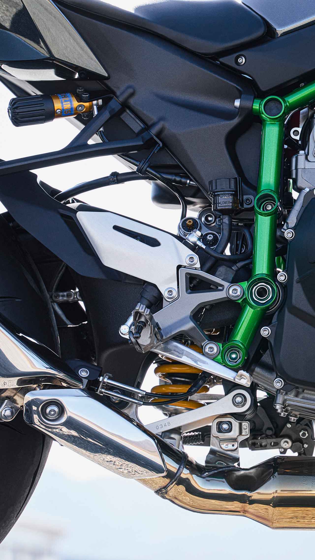 画像3: 新型「Ninja H2 CARBON」発表! 進化したスーパーチャージド・フラッグシップを解説|エンジン・電子制御・足まわり・スタイリングをまとめてチェック